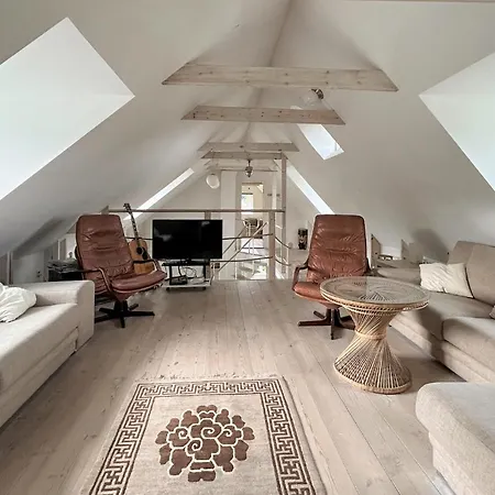 Lovely In With Wifi Дом отдыха